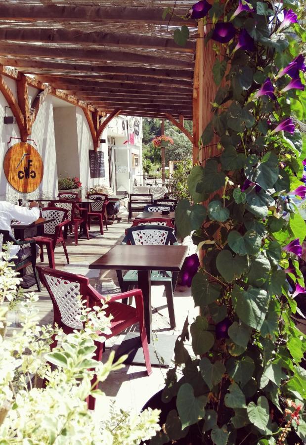 L'Auberge D'Eygliers Екстериор снимка