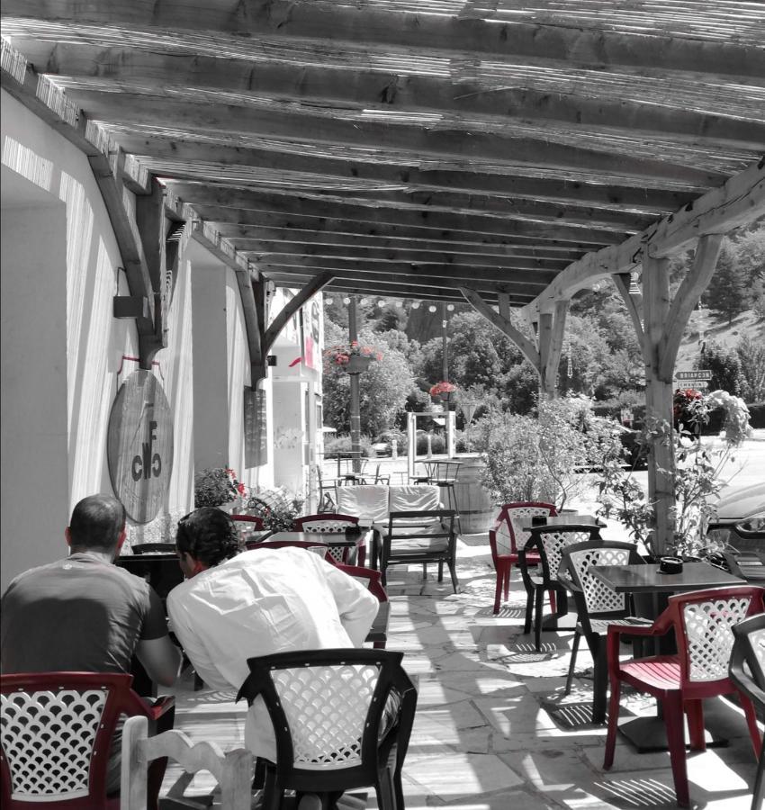 L'Auberge D'Eygliers Екстериор снимка