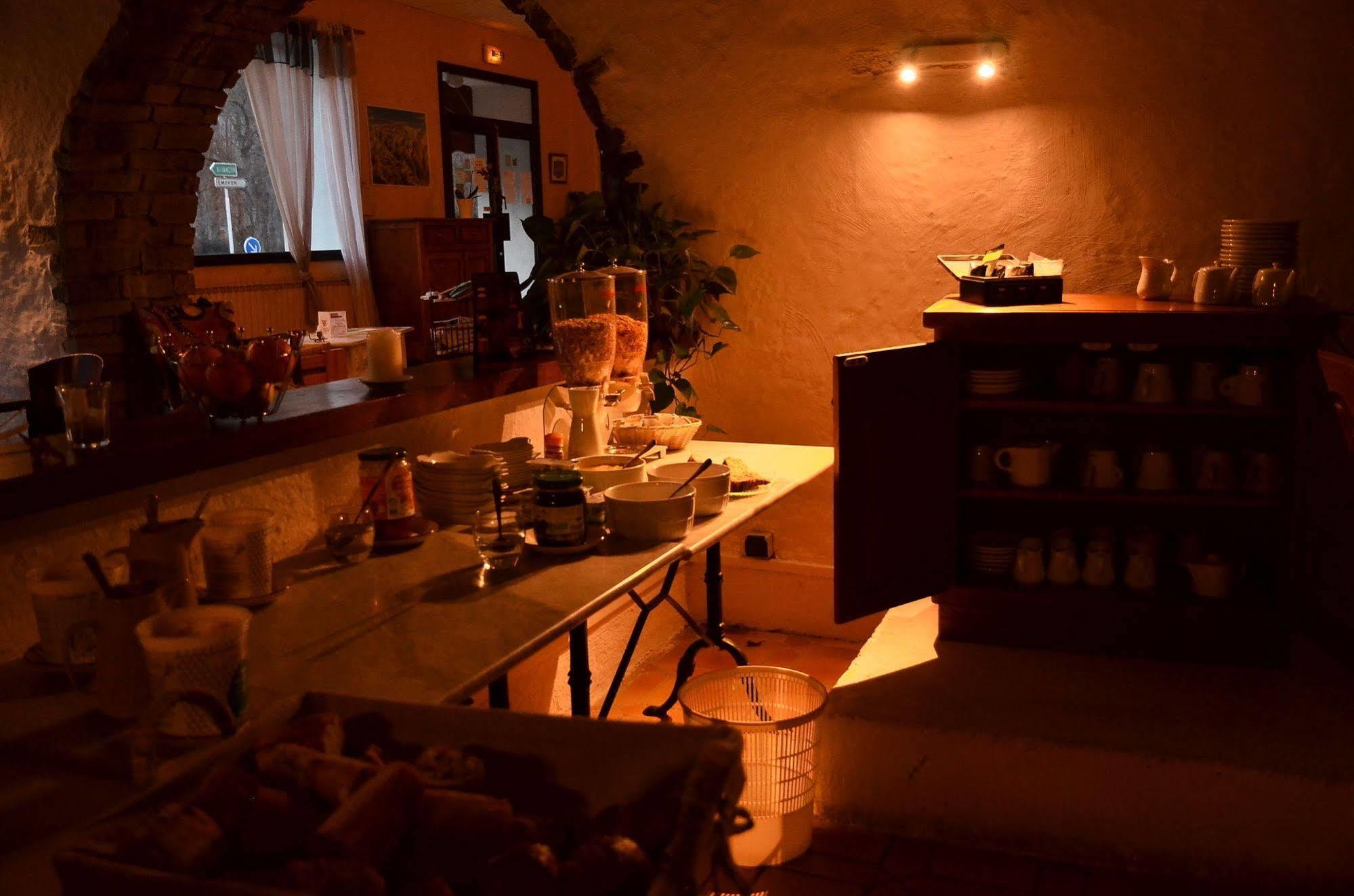 L'Auberge D'Eygliers Екстериор снимка